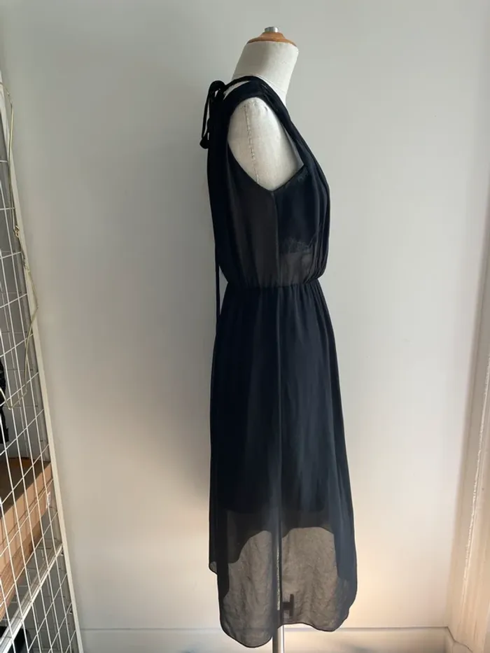 Robe noire dentelle blanche Sandro T.1 - photo numéro 3