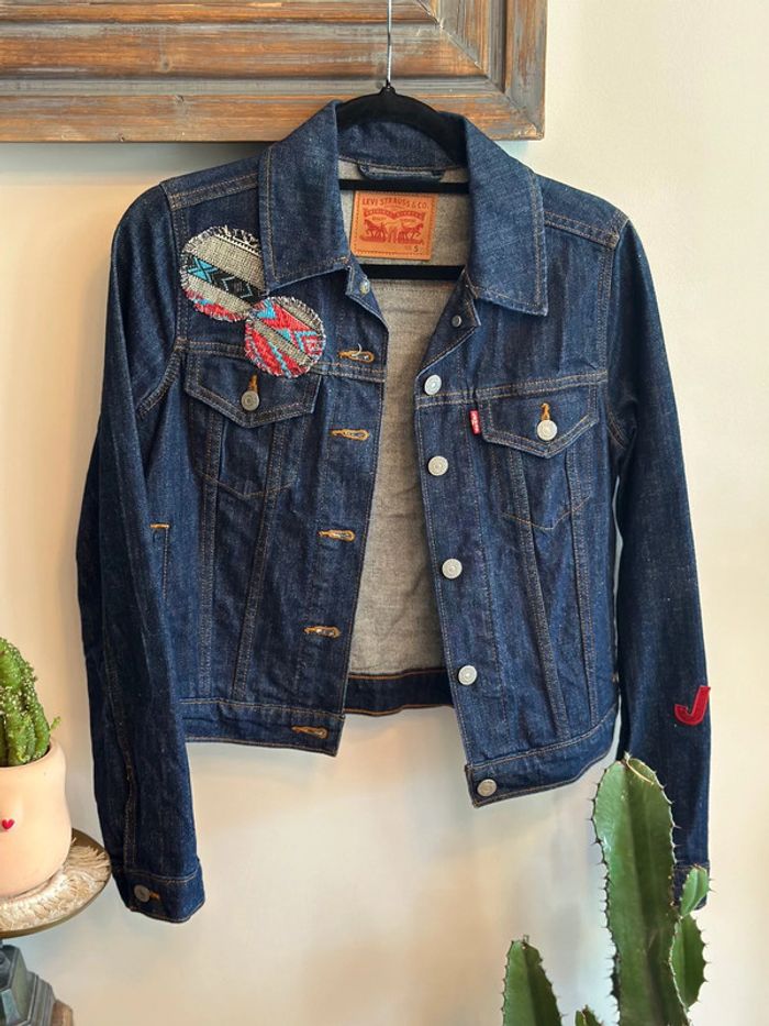 Veste en denim Levi’s brodée colorée – Taille S - photo numéro 3
