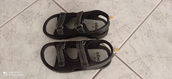 Chaussures noires ouvertes taille 29 - photo numéro 3
