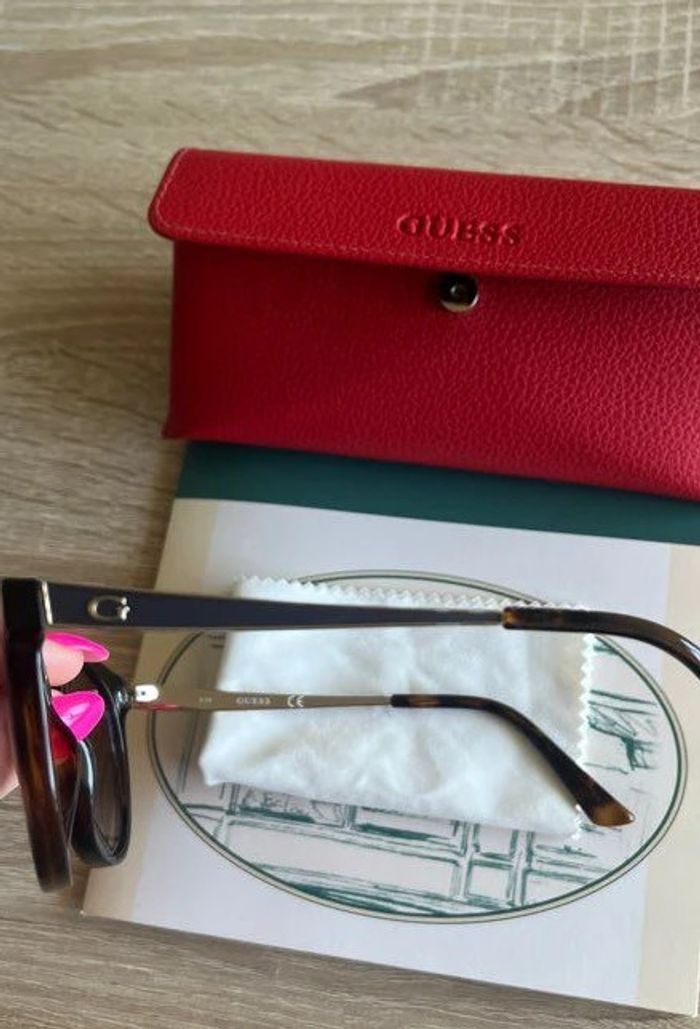 Lunettes de soleil Guess - photo numéro 11