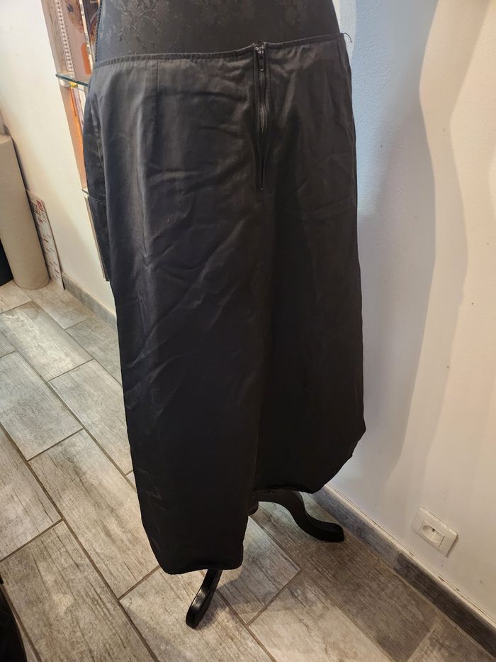 Jupe longue noire Jennyfer taille 42 - photo numéro 5