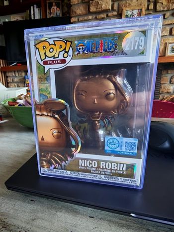 funko Pop one piece Nico Robin bronze