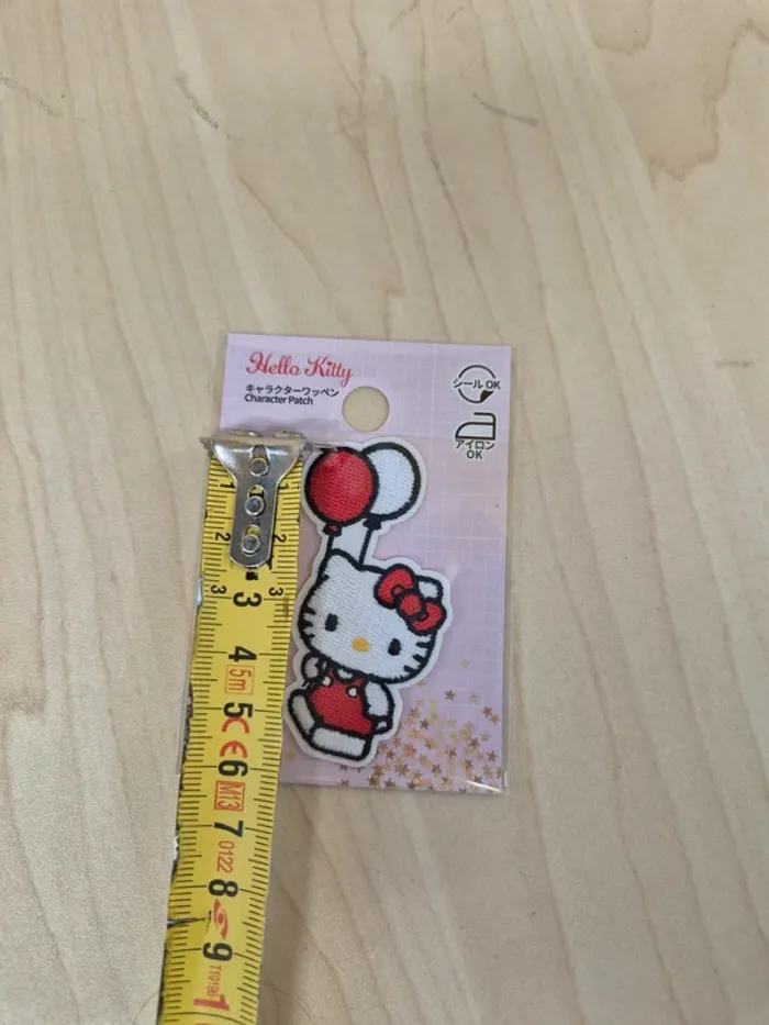 Patch brodé Sanrio Hello Kitty - photo numéro 3