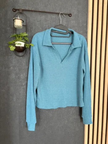 Pull léger côtelé bleu Shein manches longues – Taille M neuf