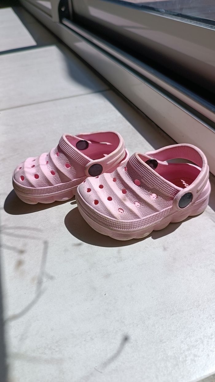 Crocs fille taille 18 - photo numéro 3