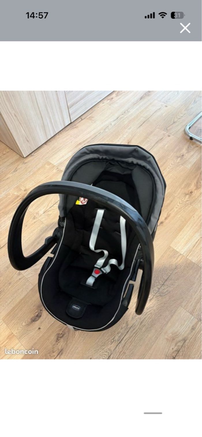 Poussette chicco noir 3 en 1 - photo numéro 9