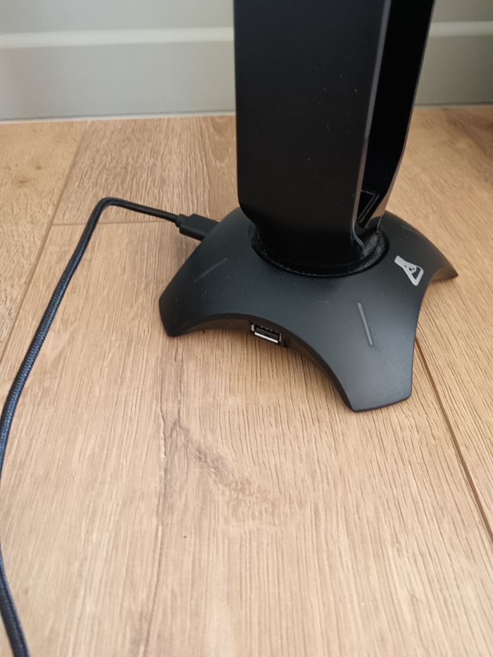 Support de casque / micro gaming - photo numéro 3