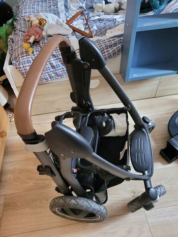 Poussette stella trio + nacelle + base isofix 