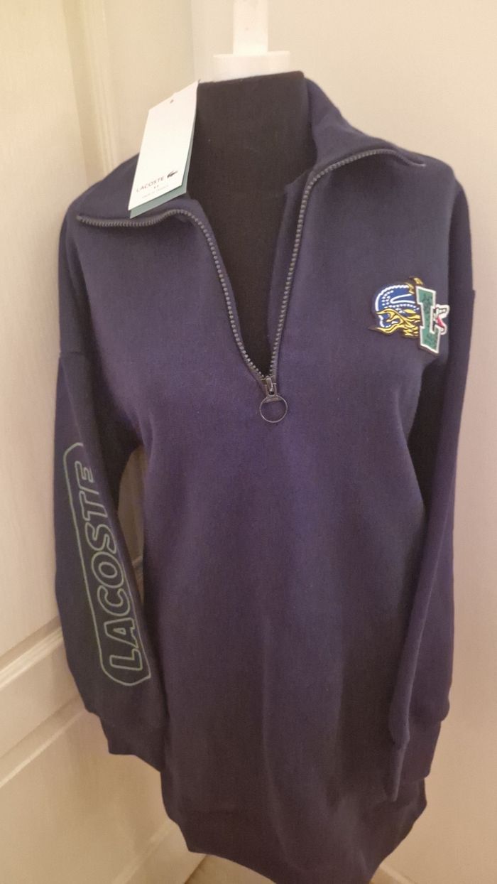 Robe lacoste