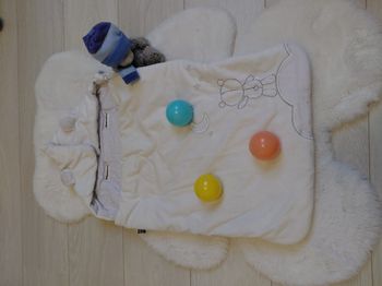 Nid d’ange blanc Sauthon, dès la naissance