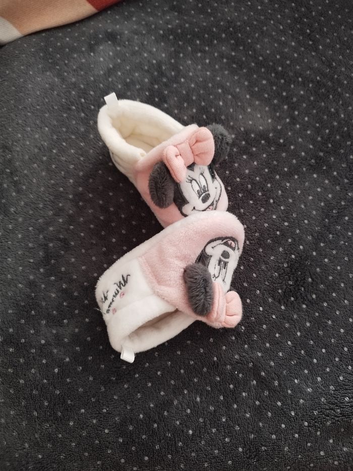 Chaussons 15 - photo numéro 2