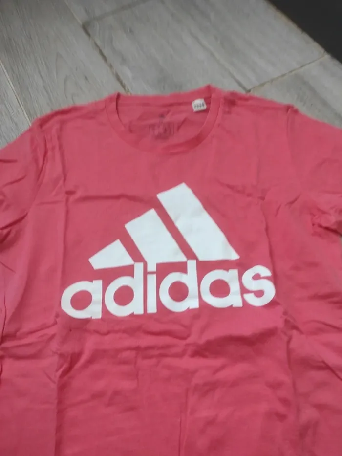 Tee shirt adidas taille 36 - photo numéro 2