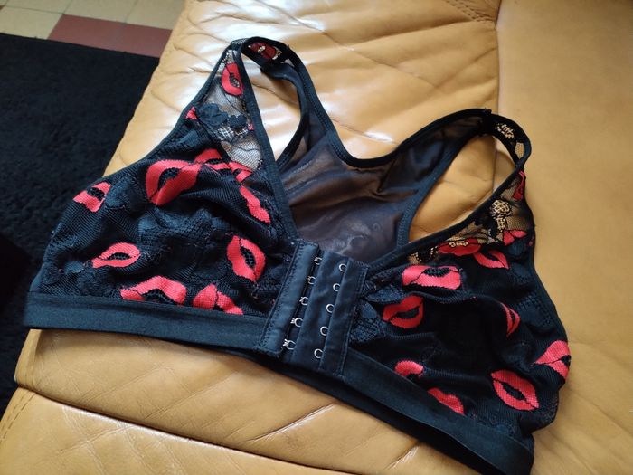 Soutien gorge a cœur - photo numéro 3