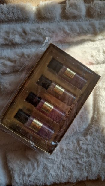 Victoria's Secret Mini Mist Gift Set