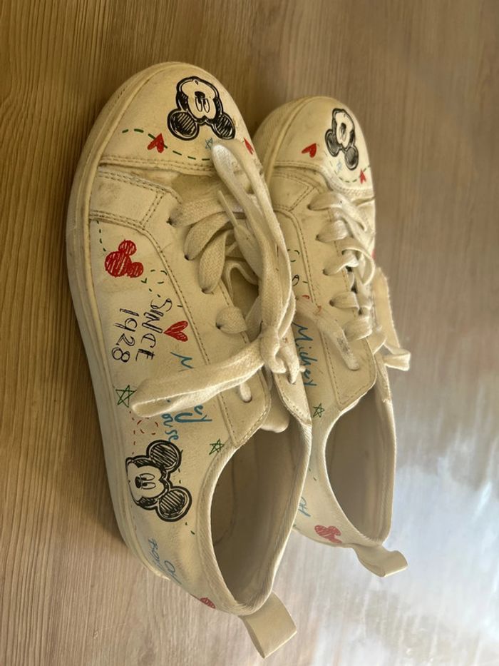 Baskets Mickey pointure 38