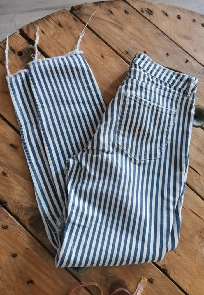 Pantalon.
