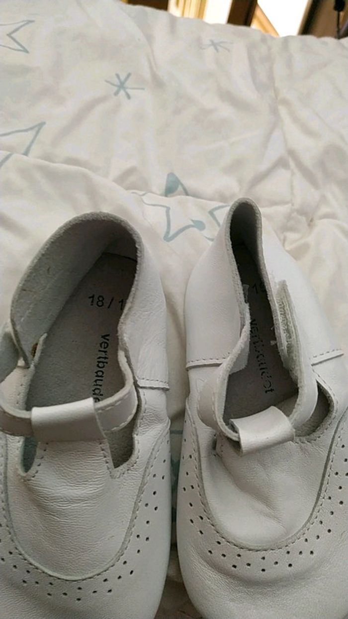 Chaussures blanches - photo numéro 2