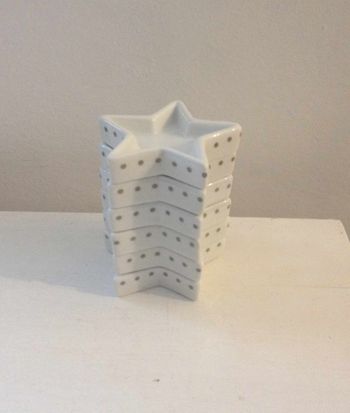 6 petits ramequins blancs étoile détails gris