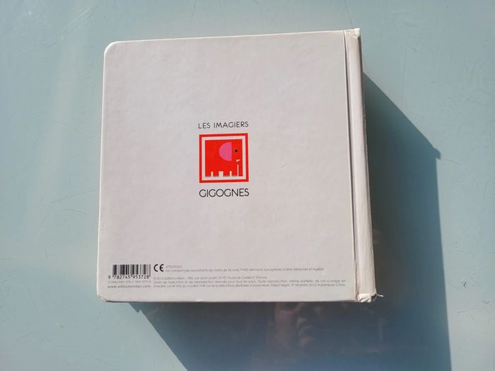 Jolk livre en relief đ Les Chiffres đą Milan - photo numĂ©ro 13