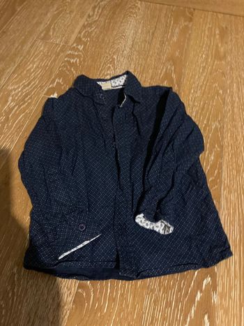 Chemise bleu marine à pois blanc