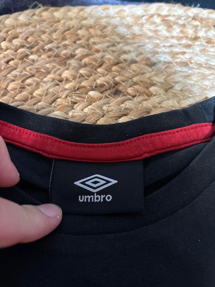 Maillot Umbro garçon taille 6 ans - photo numéro 5