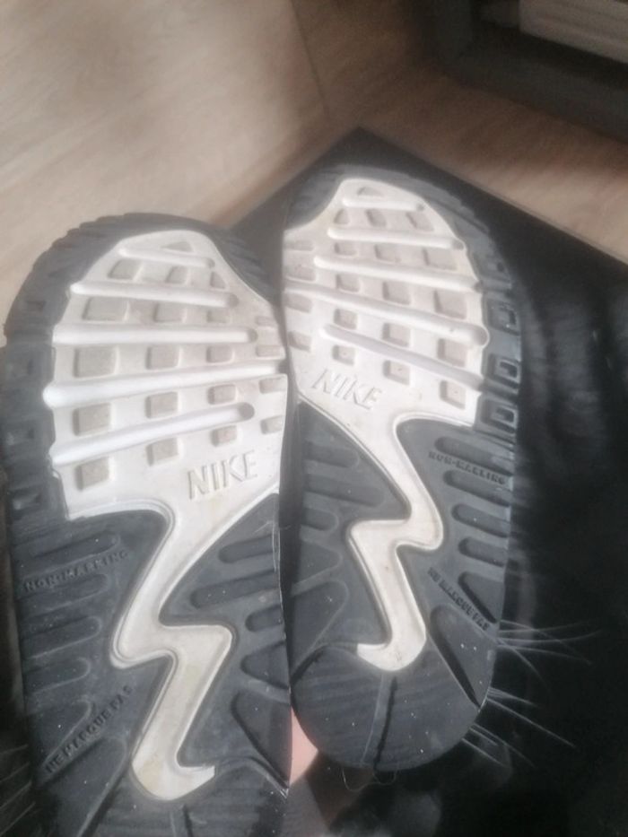 Basket Nike édition limite - photo numéro 5
