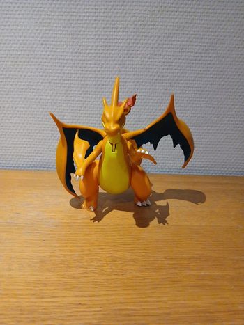 Pokemon dracaufeu