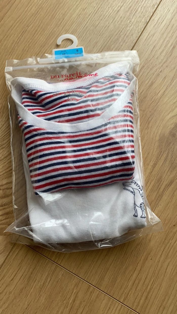 Lot de deux débardeurs neufs - photo numéro 5