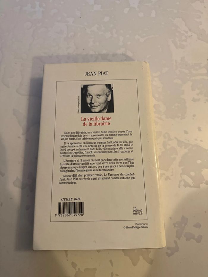 Livre la vieille dame de la librairie - jean piat - photo numéro 2