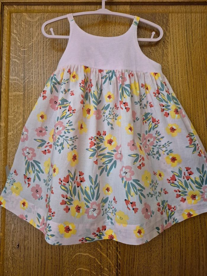 Robe rose à fleurs 23 mois - photo numéro 3