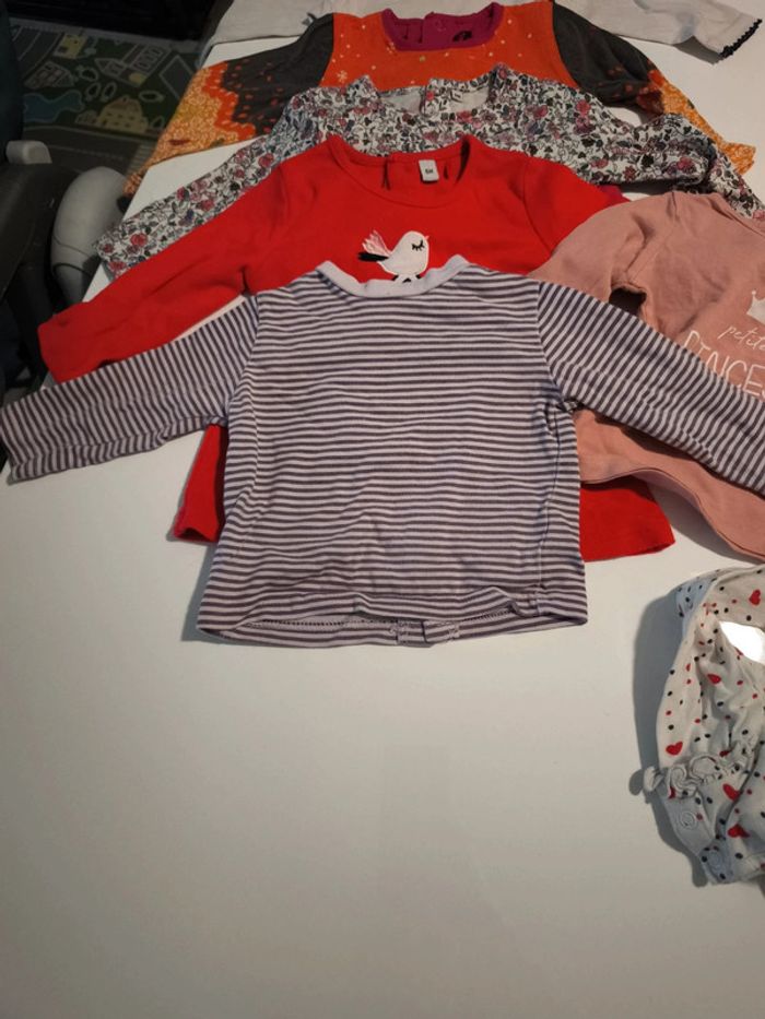 Lot Tshirt manche longue fille 6 mois - photo numéro 6