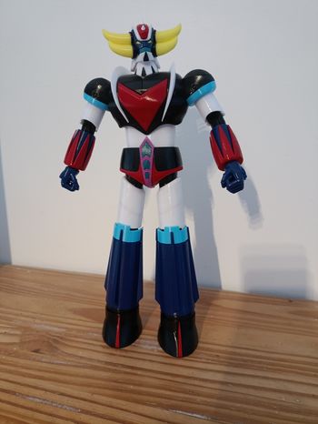 Goldorak entièrement articulé 39 cm