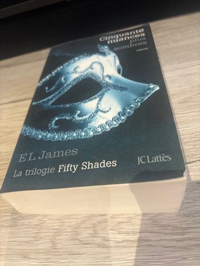 Cinquante nuances plus sombres - EL James