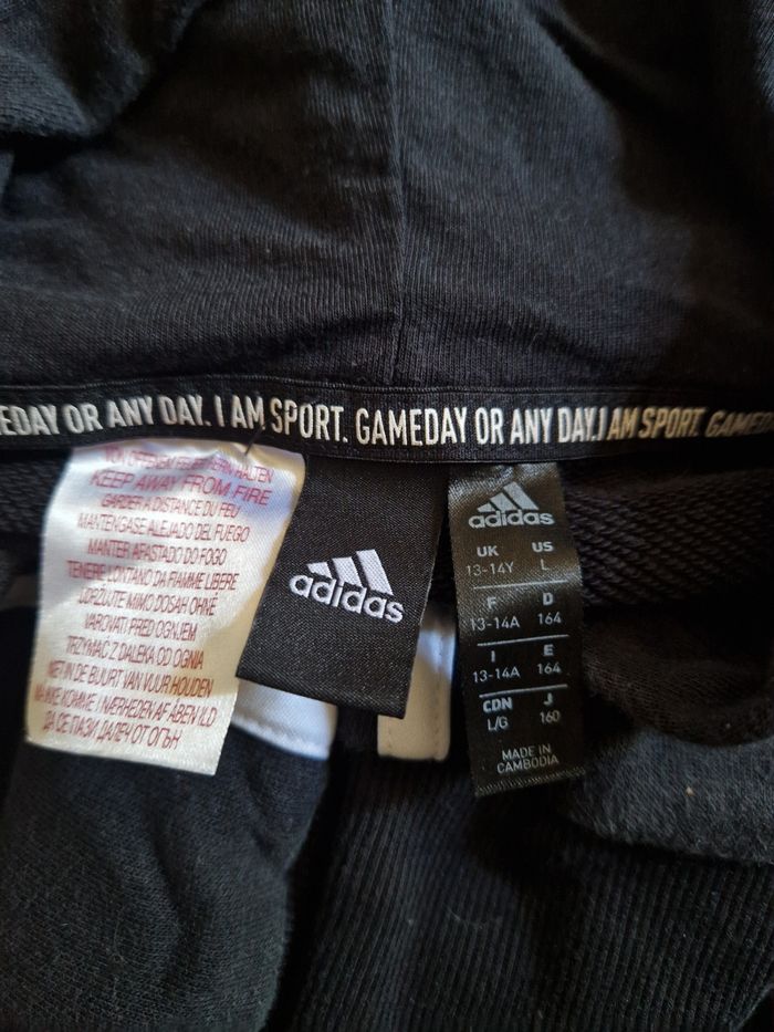 C'est adidas - photo numéro 3
