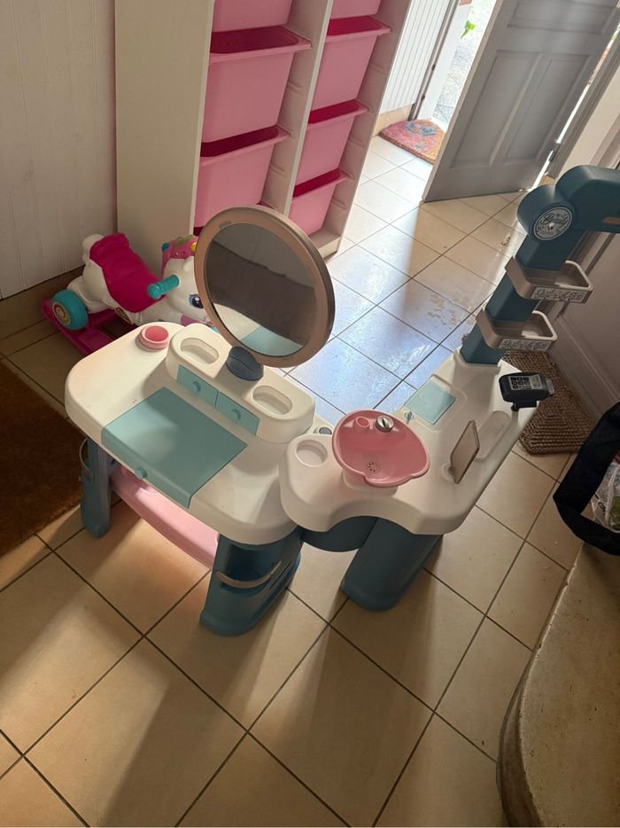 Coiffeuse et institut de beauté pour enfant - photo numéro 2