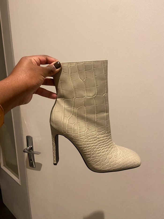Bottines Justfab taille 8 talon 11cm - photo numéro 4