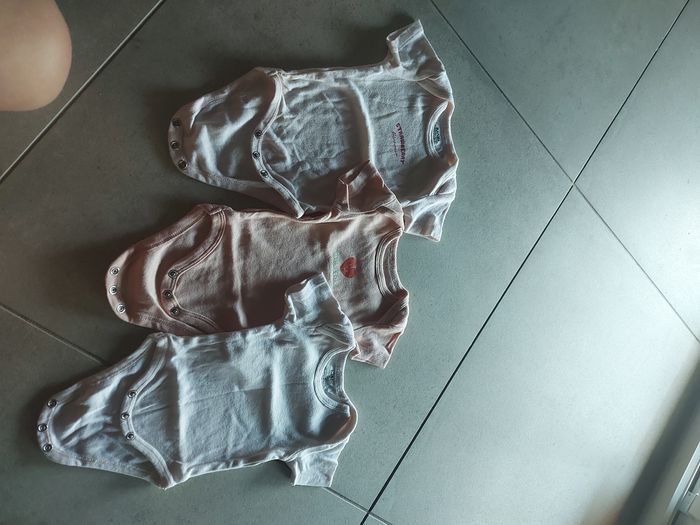 Lot vêtement bébé - photo numéro 2