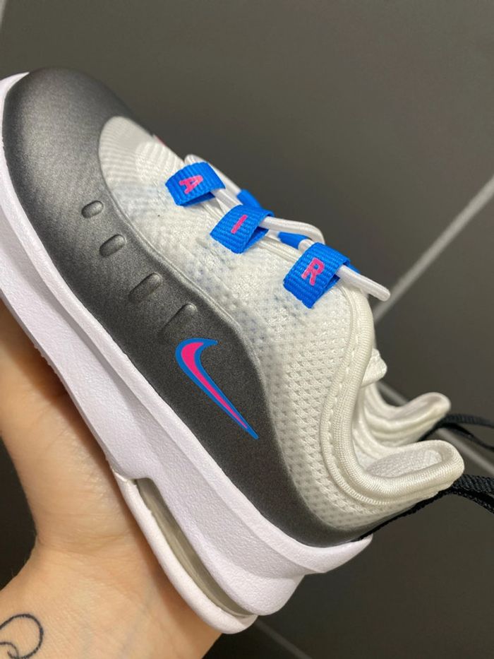 Magnifique basket taille 22 neuve - photo numéro 3