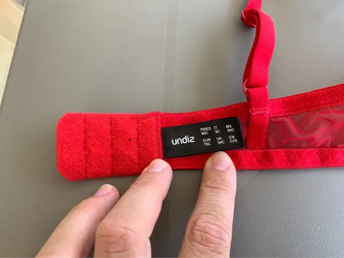 Soutien-gorge Undiz rouge 90C neuf - photo numéro 4