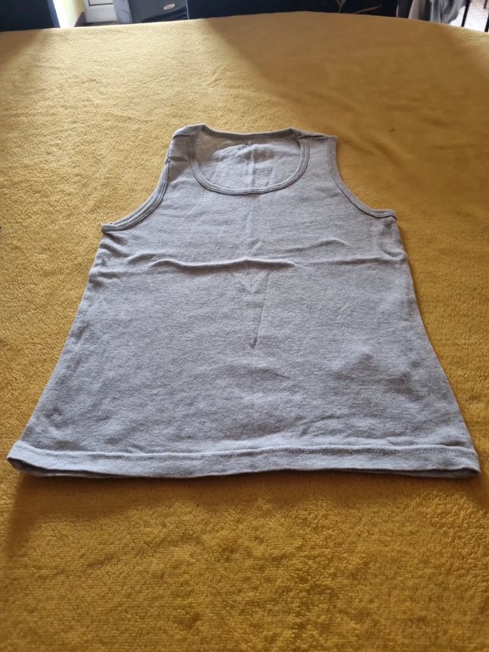 Debardeur ou tee shirt