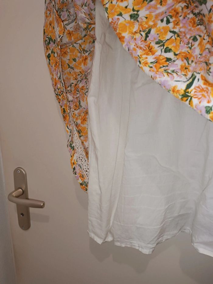 Robe courte fleurie - photo numéro 6