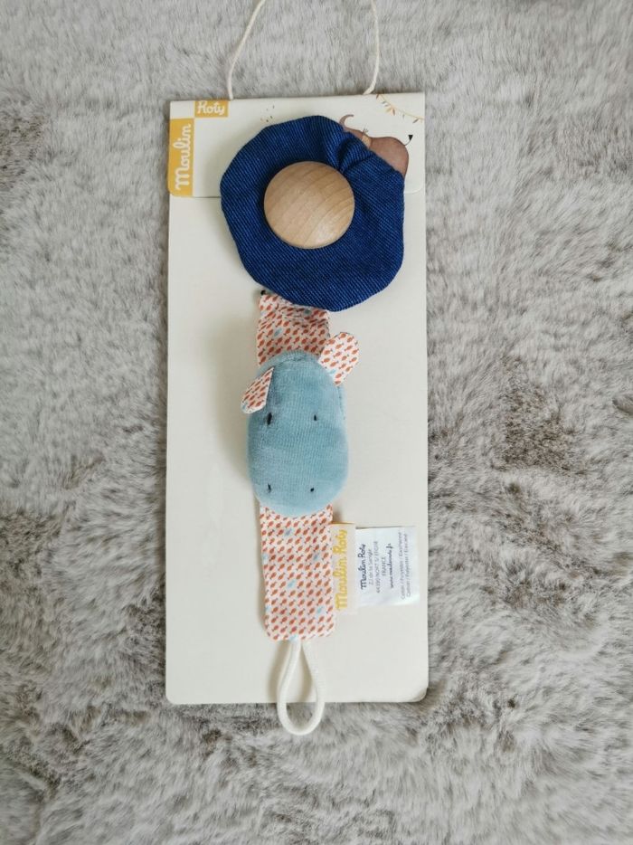 Attache tétine