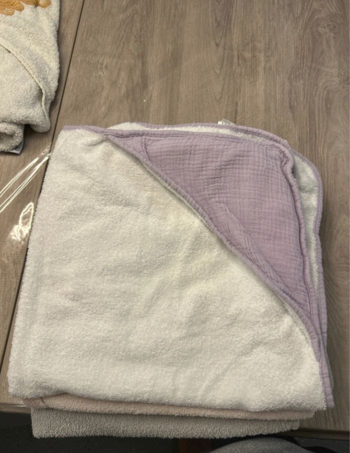 Lot cape de bain - photo numéro 6