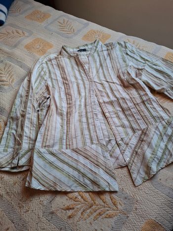 Jolie chemisier femme neuf élégant