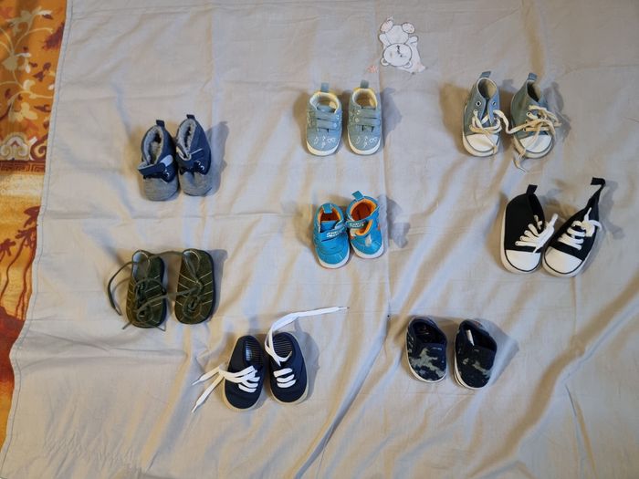 Lot de chaussure bébé 3-6 mois