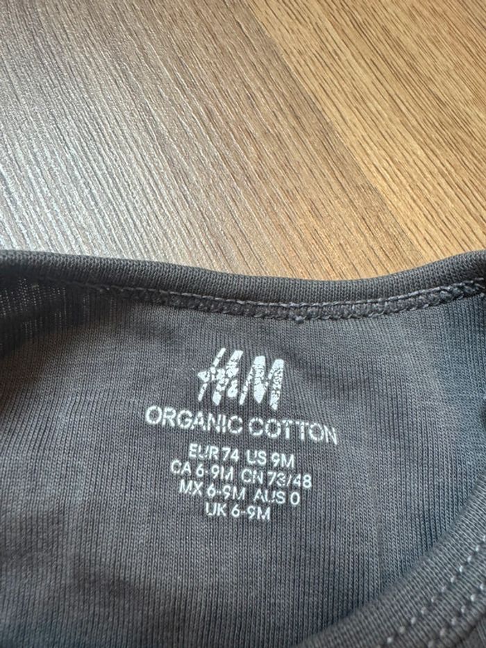 Lot de 3 bodies h&m 6-9mois manches longues - photo numéro 2