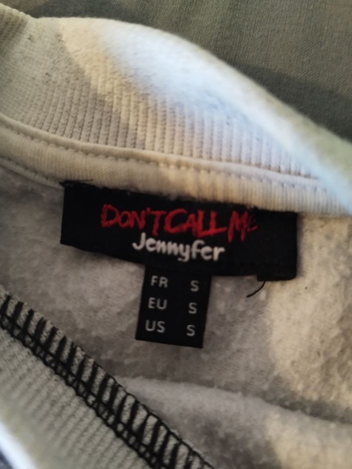 Pull Jennyfer taille s - photo numéro 3