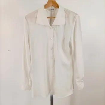 Chemise blanche élégante à col travaillé - Elegancia - T. M/L estimée A429