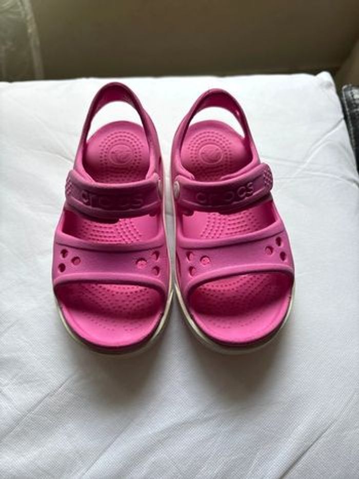 Sandales crocs taille 25