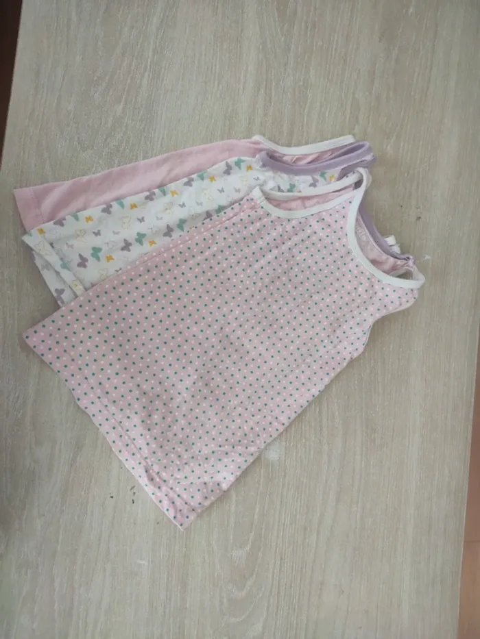 Lot de 3 maillots de corps débardeur 2/4 ans